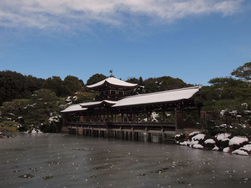 雪の泰平閣