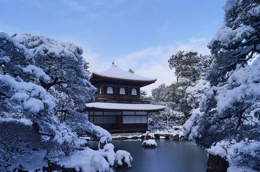 銀閣寺の雪景色