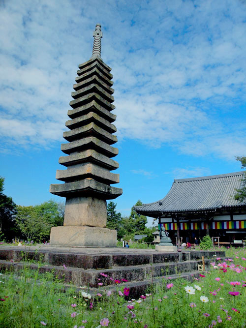 般若寺　十三重の石塔