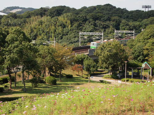 総合運動公園下を通る地下鉄 西神・山手線